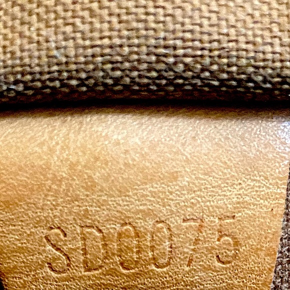 Authentic Louis Vuitton SPEEDY 30 👜 - Picture 4 of 15